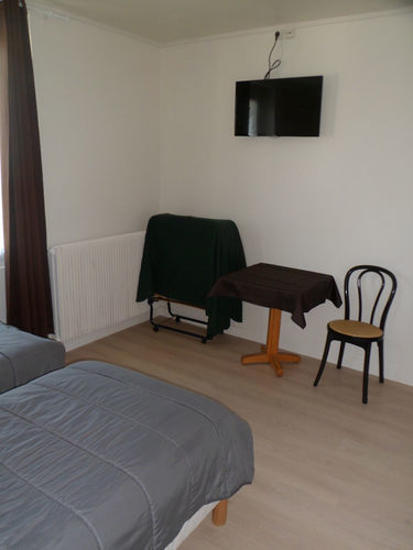 Hotel Cafe De La Gare à Méry-sur-Oise Extérieur photo