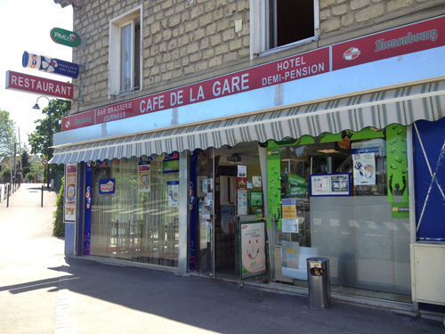 Hotel Cafe De La Gare à Méry-sur-Oise Extérieur photo